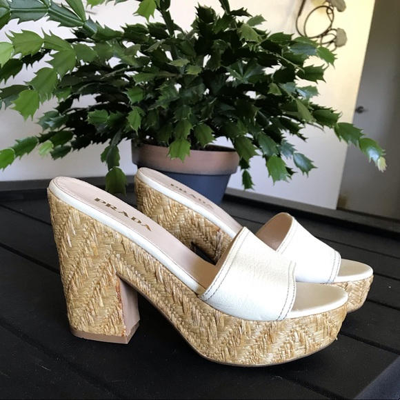 PRADA Italian Leather Slide Sandal with platform - Picture 2 of 3